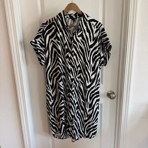 The Limited Zebra Print Shirt Dress sz Lg Black White Button-Up Shift Viscose